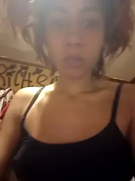 carmelbbyx22 online show from April 11, 11:14 am