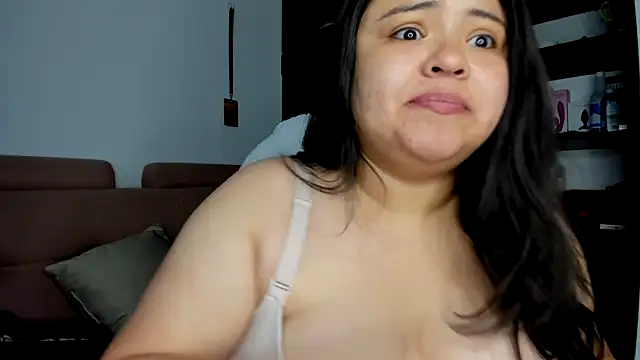 lizzie c online show from December 14, 8:47 pm