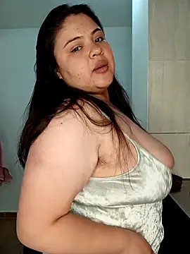 Snapshot of lizzie_c chatting on September 15, 8:16 pm lizzie c online show from September 15, 8:16 pm