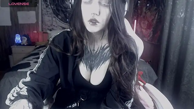 chloe crystall killer online show from August 1, 12:23 am