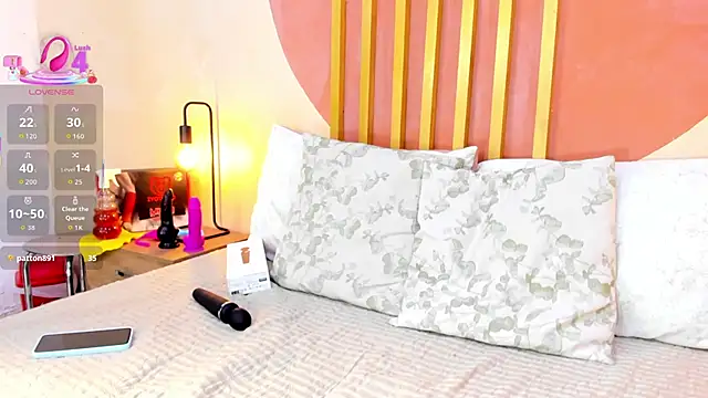 Nicole Angels  online show from November 27, 10:56 pm