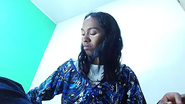 avaleri cherry online show from March 27, 8:20 pm