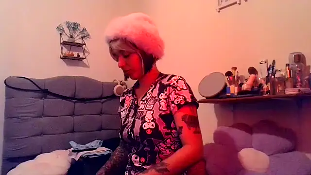 BlueStoneX online show from April 13, 8:15 am