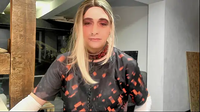 Snapshot of DYasmin69 chatting on September 21, 5:17 am DYasmin69 online show from September 21, 5:17 am