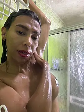 Ebonyxprincess  online show from December 22, 8:34 pm