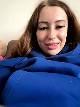 Snapshot of AndreaMood chatting on October 16, 7:00 am AndreaMood online show from October 16, 7:00 am