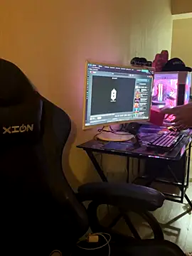 Snapshot of StarSex22 chatting on October 29, 4:39 am StarSex22 online show from October 29, 4:39 am