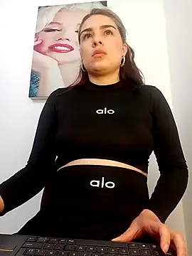 Snapshot of VictoriaMolina chatting on September 20, 12:54 am VictoriaMolina online show from September 20, 12:54 am