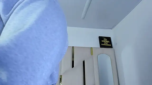 IsabellRodriguez18 online show from January 7, 4:05 am