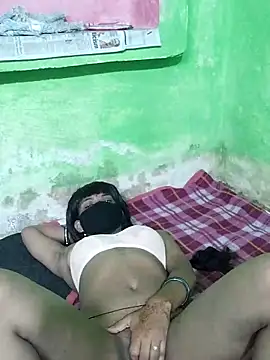 Coupleshow47 online show from September 19, 10:31 pm