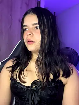 Snapshot of pretty_angela1 chatting on October 16, 3:09 am pretty angela1 online show from October 16, 3:09 am