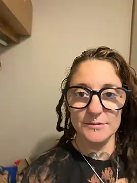Eden Darkskye online show from August 4, 7:58 am