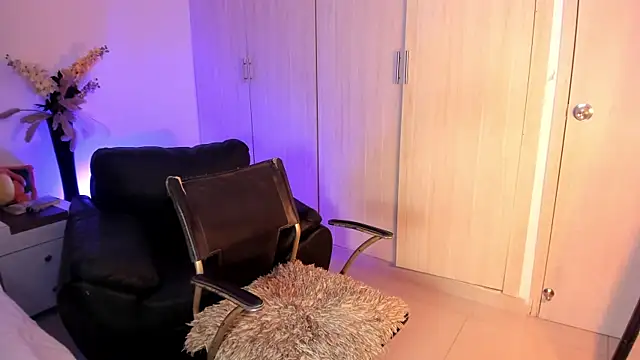 rachaeldeckard   online show from November 10, 5:57 am