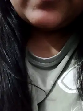 queen pari online show from September 10, 9:15 pm