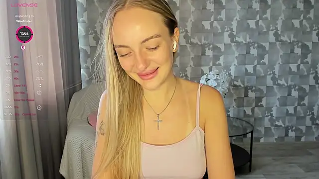 A delina online show from June 24, 11:53 am