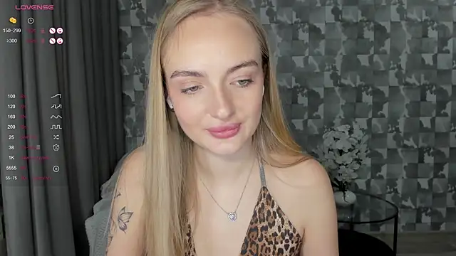 A delina online show from November 11, 2:14 pm