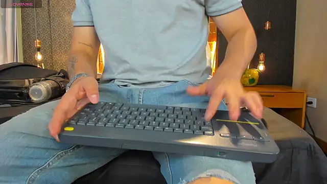 MarcoVitto online show from February 17, 7:35 pm