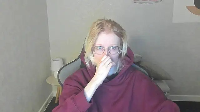 ElizabethHarpper online show from November 18, 1:17 am