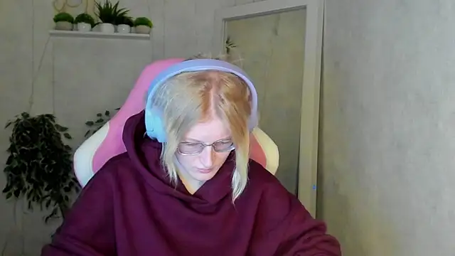 ElizabethHarpper online show from November 29, 1:20 am