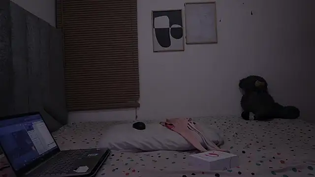 BIGFEETWOMAN99 online show from March 23, 12:55 pm