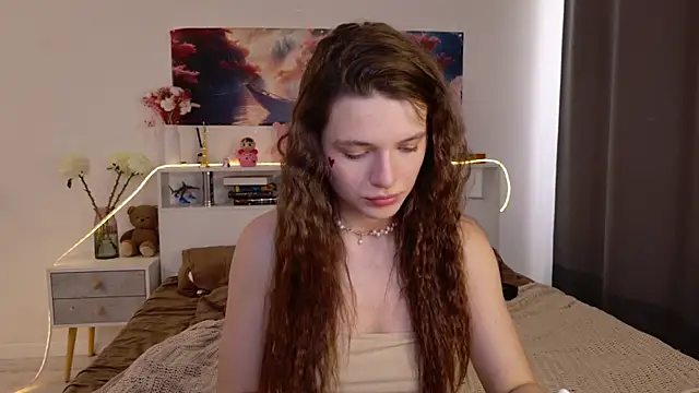 Nellie Medina online show from July 31, 1:34 pm