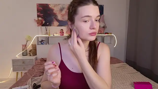 Nellie Medina online show from July 7, 6:32 pm