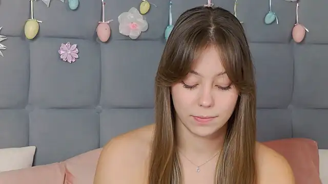 TheEmma online show from April 18, 7:07 pm