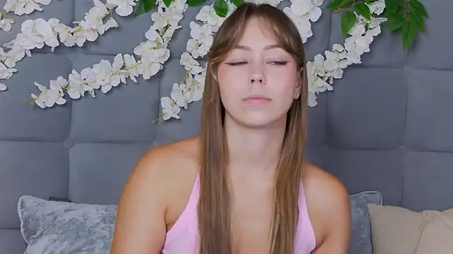 TheEmma online show from November 24, 9:55 am