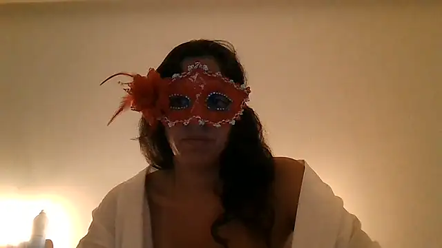 couple-tuga online show from July 11, 9:26 pm