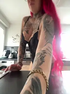 Mia-Fuchs online show from February 2, 11:09 am