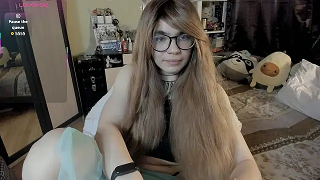 alexiamaleax online show from March 2, 1:49 am