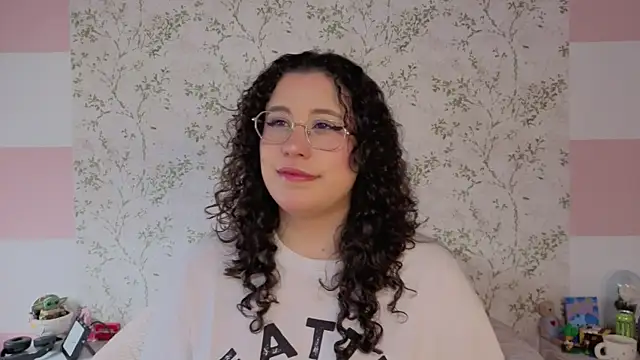 Charlotte  Miller online show from April 5, 12:26 pm