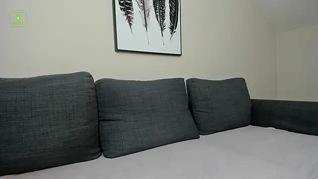 Stephany Richardz online show from September 9, 5:18 am