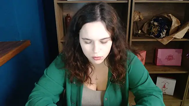 mini girly online show from October 13, 12:41 pm