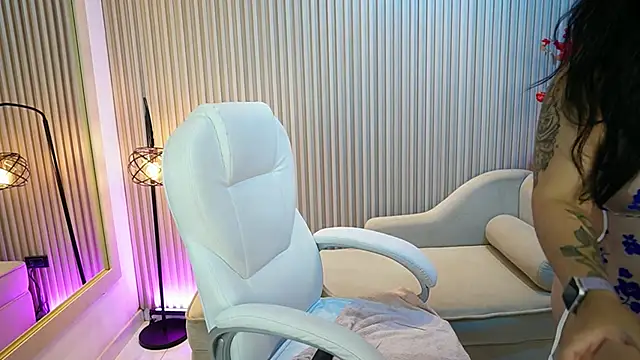 Emma Walkerr  online show from September 19, 7:24 pm