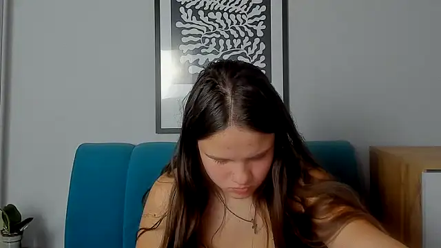 AdeleCruz online show from March 14, 1:45 pm