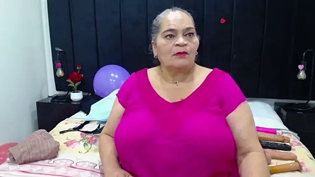 QueenMatturex online show from March 3, 8:04 pm