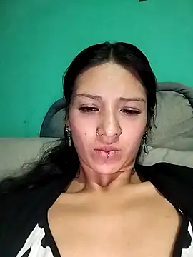 Snapshot of Cleo_Hott chatting on October 3, 7:13 am Cleo Hott online show from October 3, 7:13 am