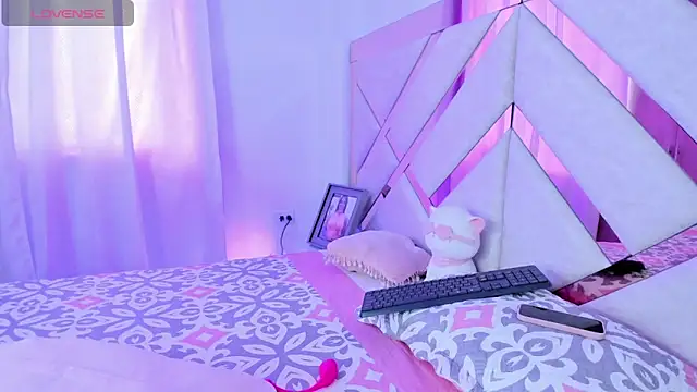 trissha xk1 online show from October 2, 12:54 pm