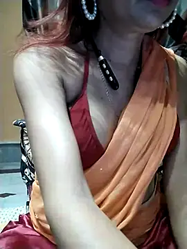 SANA-LEONI online show from November 4, 8:58 pm