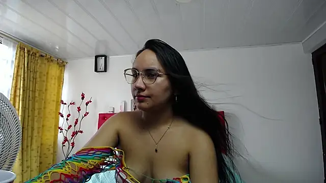 Maylin horny19 online show from March 27, 7:14 pm