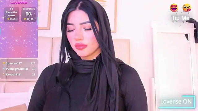 taylorsmiiith  online show from March 19, 7:29 pm