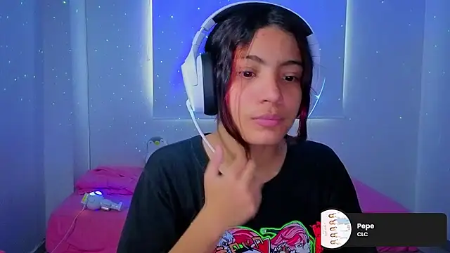 Lovelyamyy online show from December 13, 10:16 pm