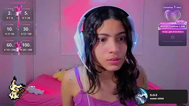 Lovelyamyy online show from December 17, 2:38 am