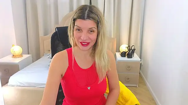 M I A M I A online show from November 22, 1:58 pm