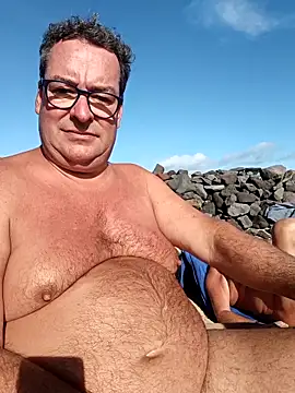 MountJohnXL online show from December 17, 3:27 pm