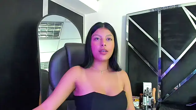 Salmaportman69 online show from October 20, 4:04 am