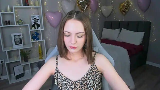 JesssWalker online show from February 15, 7:02 pm