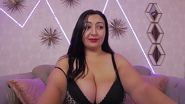 BustyEva  online show from October 10, 4:06 am