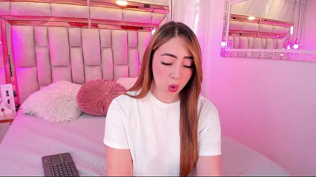 Katalina Evans online show from November 22, 11:13 am